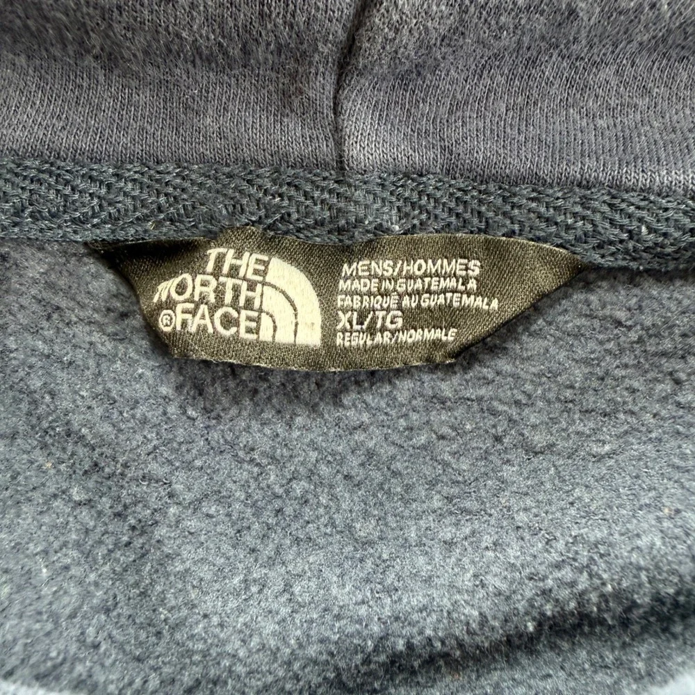 The North Face tags kangaroo